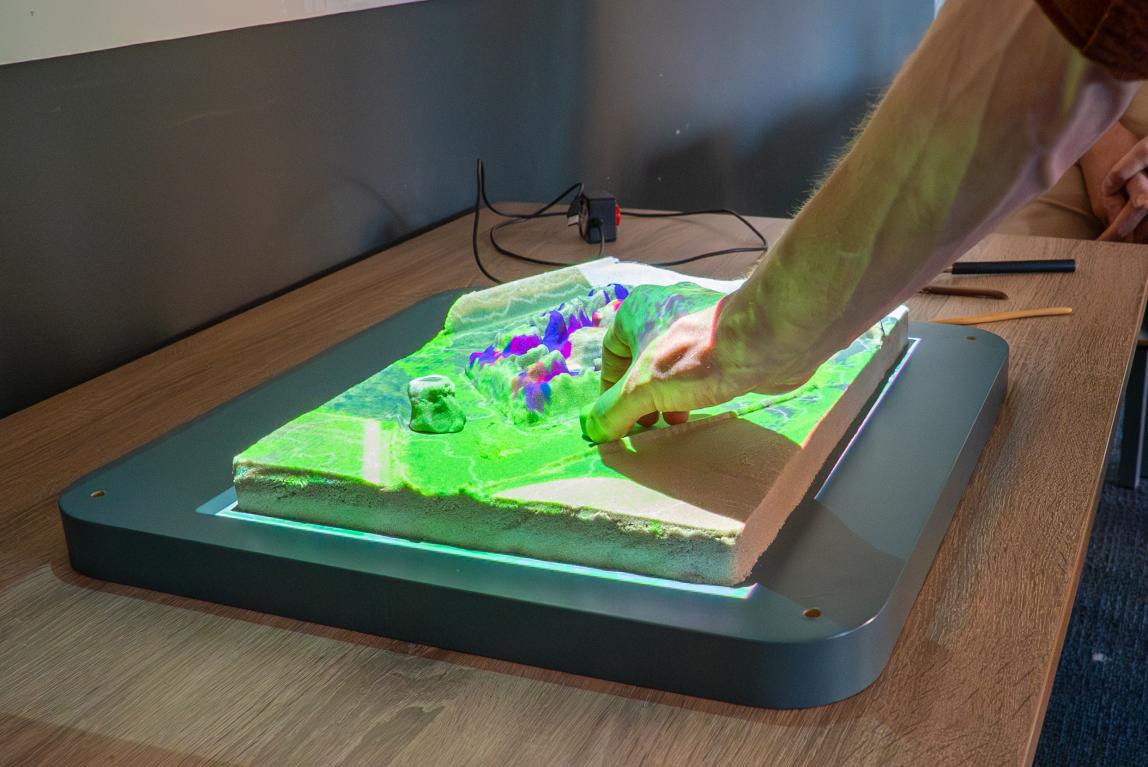 Nieuwe interactieve installatie in het Places and Flows Lab